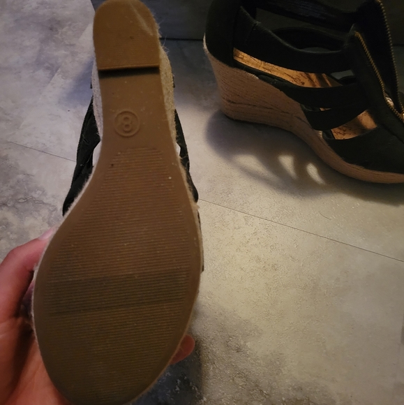 Black wedges - Picture 3 of 4